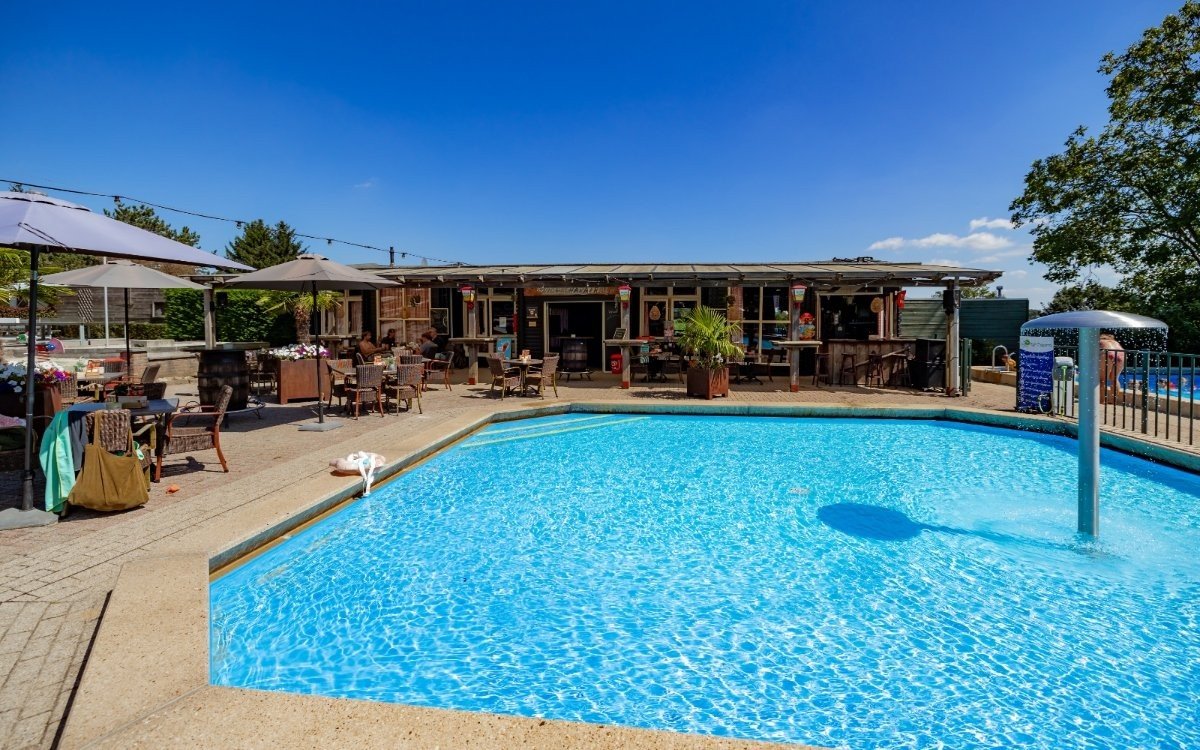 Vakantiepark in Zuid-Limburg met een zwembad